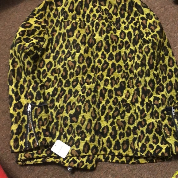 Jacket - Picture 3 of 6